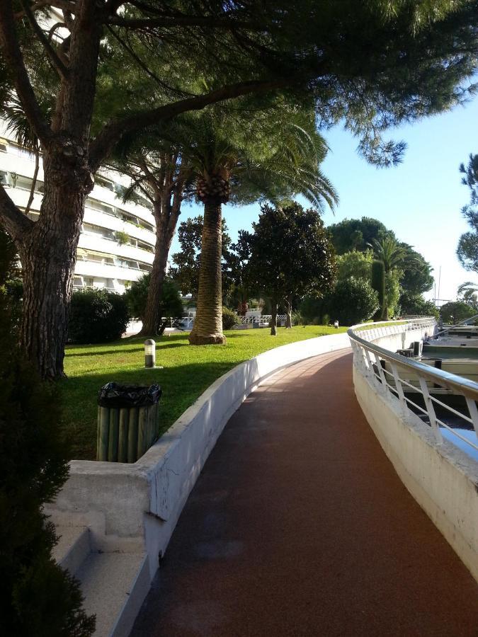 Studio Rez De Jardin Marina Baie Des Anges วิลล์เนิฟ-ลูเบ ภายนอก รูปภาพ